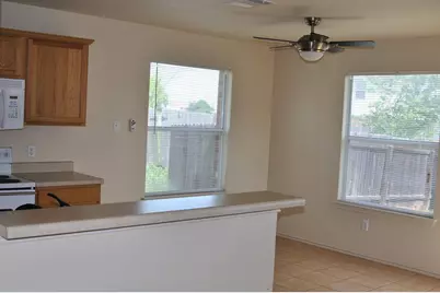 12913 Thomas Jefferson Street, Manor, TX 78653 - Photo 5
