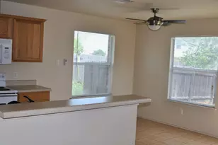 12913 Thomas Jefferson St, Manor, TX 78653 - Photo 5
