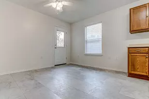 7505 Aspen Brook Dr, Austin, TX 78744 - Photo 7