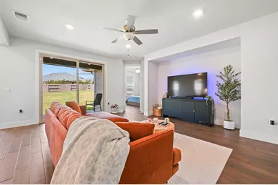 7710 Ellas Inlet Drive, Austin, TX 78744 - Photo 11