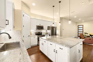 103 Kendall Dr, Spicewood, TX 78669 - Photo 11