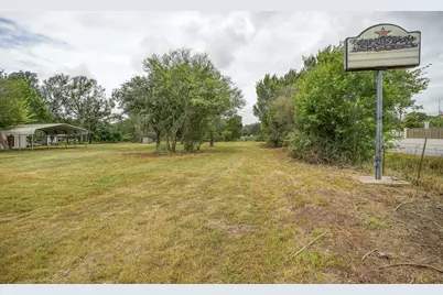 901 State Highway 21 Highway W, Cedar Creek, TX 78612 - Photo 5