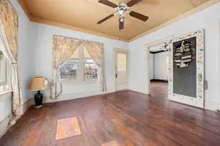 401 S Love Ave, Florence, TX 76527 - Photo 25