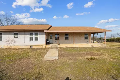 401 S Love Avenue, Florence, TX 76527 - Photo 33