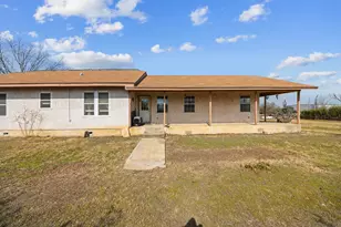 401 S Love Ave, Florence, TX 76527 - Photo 33