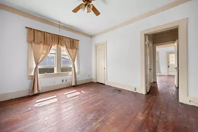 401 S Love Avenue, Florence, TX 76527 - Photo 17