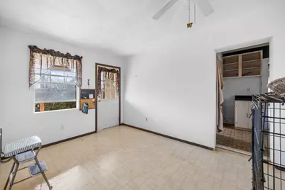 401 S Love Avenue, Florence, TX 76527 - Photo 27