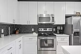 1900 Barton Springs Rd, Austin, TX 78704 - Photo 9