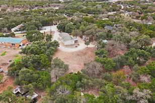 305 Saratoga Springs Cove, Liberty Hill, TX 78642 - Photo 31