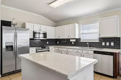 611 Decker Drive, Hutto, TX 78634 - Photo 7