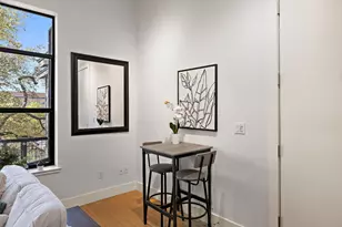 907 Duncan Ln, Austin, TX 78705 - Photo 9