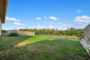117 Liard River Rd, Hutto, TX 78634 - Photo 35