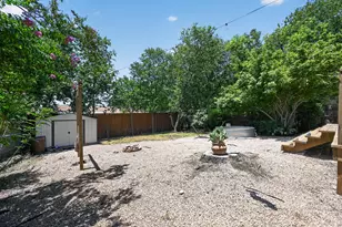 2321 Lakehurst Dr, Austin, TX 78744 - Photo 29