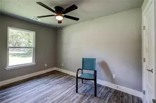 2321 Lakehurst Dr, Austin, TX 78744 - Photo 15