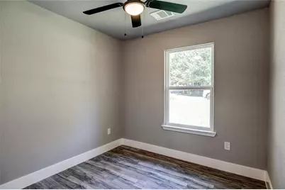 2321 Lakehurst Drive, Austin, TX 78744 - Photo 13
