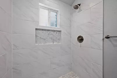 2321 Lakehurst Drive, Austin, TX 78744 - Photo 17