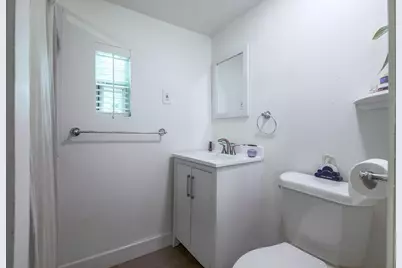 1105 E 3rd Street, Austin, TX 78702 - Photo 31