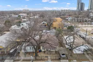 1105 E 3rd St, Austin, TX 78702 - Photo 37