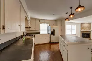 1105 E 3rd St, Austin, TX 78702 - Photo 7