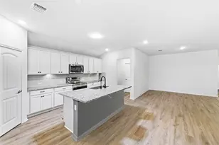 106 Pelican Ct, Bastrop, TX 78602 - Photo 7