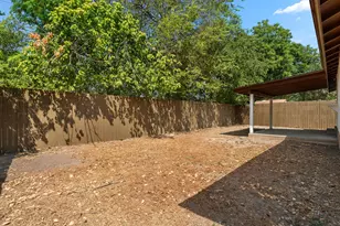 7204 Towering Oaks Dr, Austin, TX 78745 - Photo 29