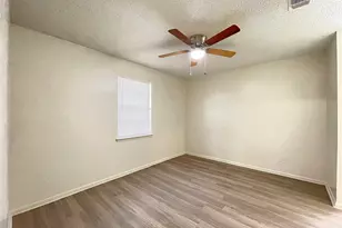 904 N Meadows Dr, Austin, TX 78758 - Photo 9