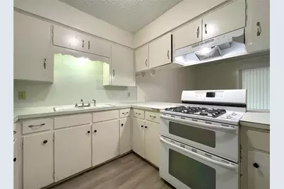 904 N Meadows Drive, Austin, TX 78758 - Photo 5