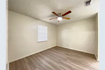 904 N Meadows Drive, Austin, TX 78758 - Photo 9
