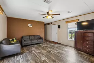 253 N County Line Rd, Elgin, TX 78621 - Photo 9