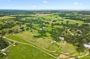 253 N County Line Rd, Elgin, TX 78621 - Photo 33