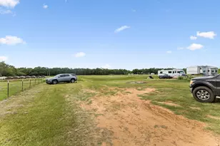 253 N County Line Rd, Elgin, TX 78621 - Photo 29