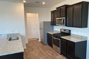 3955 Trail de Paris, New Braunfels, TX 78132 - Photo 5