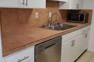 1800 Lavaca St, Austin, TX 78701 - Photo 5