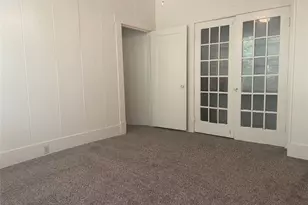 401 W 38th St, Austin, TX 78705 - Photo 3