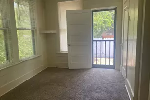 401 W 38th St, Austin, TX 78705 - Photo 11