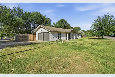 2307 Deadwood Drive, Austin, TX 78744 - Photo 5