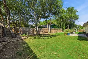 2307 Deadwood Dr, Austin, TX 78744 - Photo 23