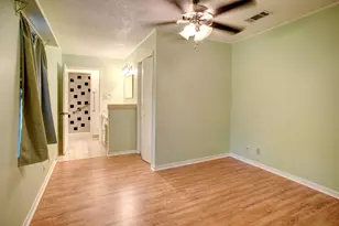 204 Maynard St, Bastrop, TX 78602 - Photo 27