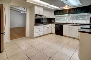204 Maynard St, Bastrop, TX 78602 - Photo 13