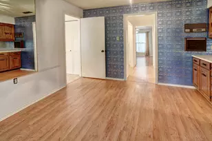 204 Maynard St, Bastrop, TX 78602 - Photo 19
