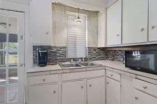 523 Old Hwy 20, McDade, TX 78650 - Photo 11