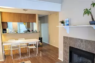 806 W 24th St, Austin, TX 78705 - Photo 3