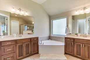 292 Swallowtail Dr, Austin, TX 78737 - Photo 15