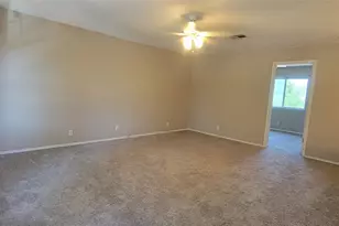 730 Blair Ave, Bastrop, TX 78602 - Photo 13