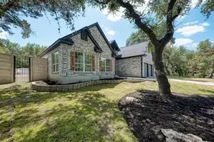 1110 Mayan Way, Austin, TX 78733 - Photo 3
