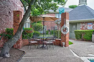 7920 Rockwood Ln, Austin, TX 78757 - Photo 33