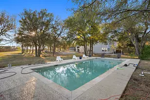 158 Uriah Dr, Elgin, TX 78621 - Photo 33