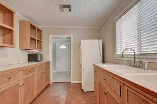 36 Anthony St, Austin, TX 78702 - Photo 15