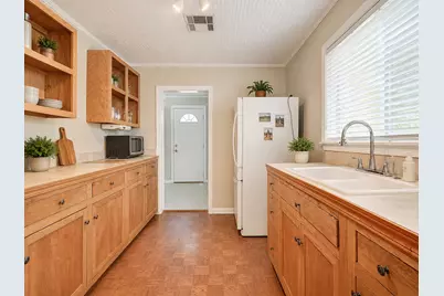 36 Anthony Street #A, Austin, TX 78702 - Photo 7