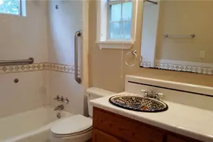 36 Anthony St, Austin, TX 78702 - Photo 11